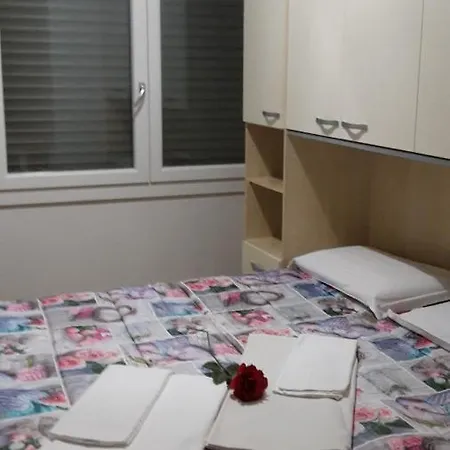 Appartamento Affitto E Mini Locali *