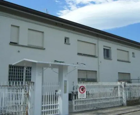 Glori Affitto Monolocali Apartment *